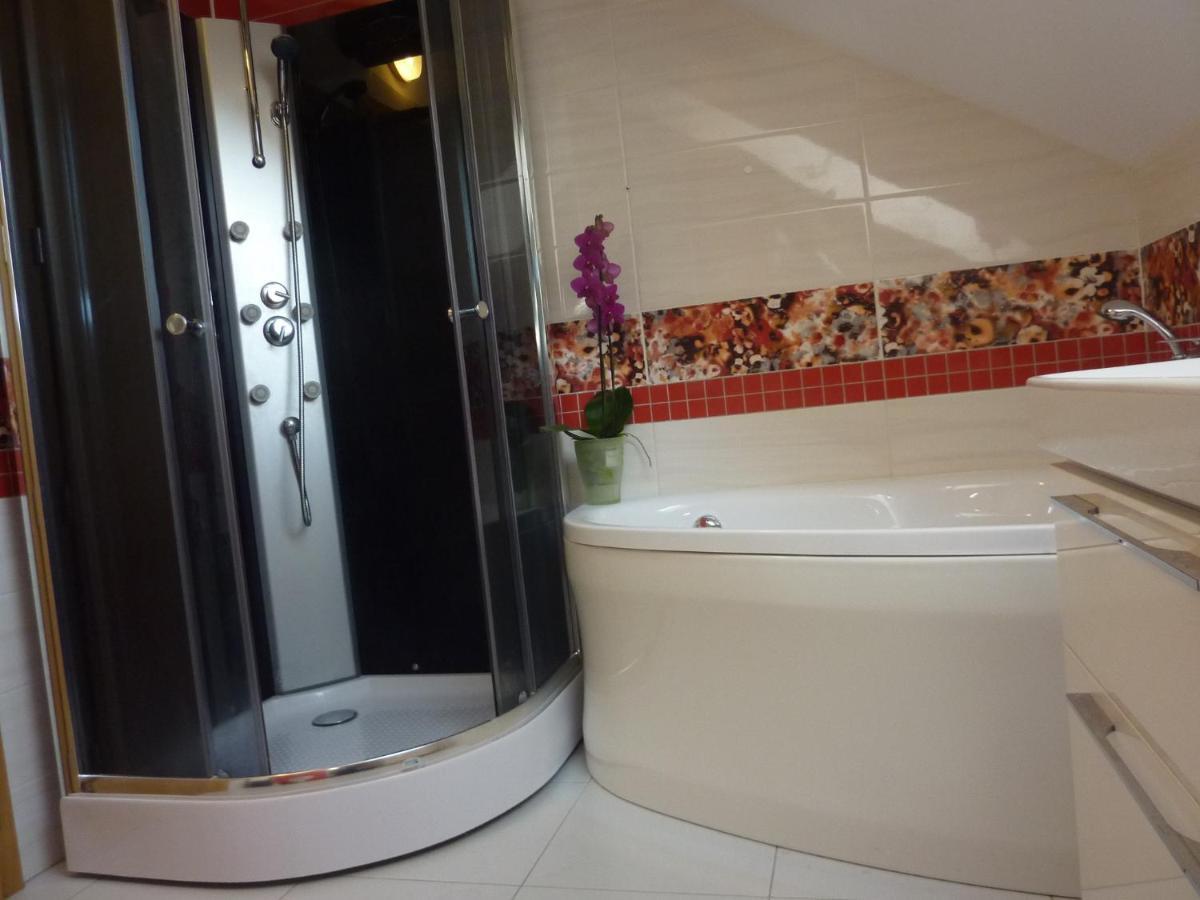 Velky Apartman V Rodinnom Dvojdome, Free Parking Kosice Exterior photo